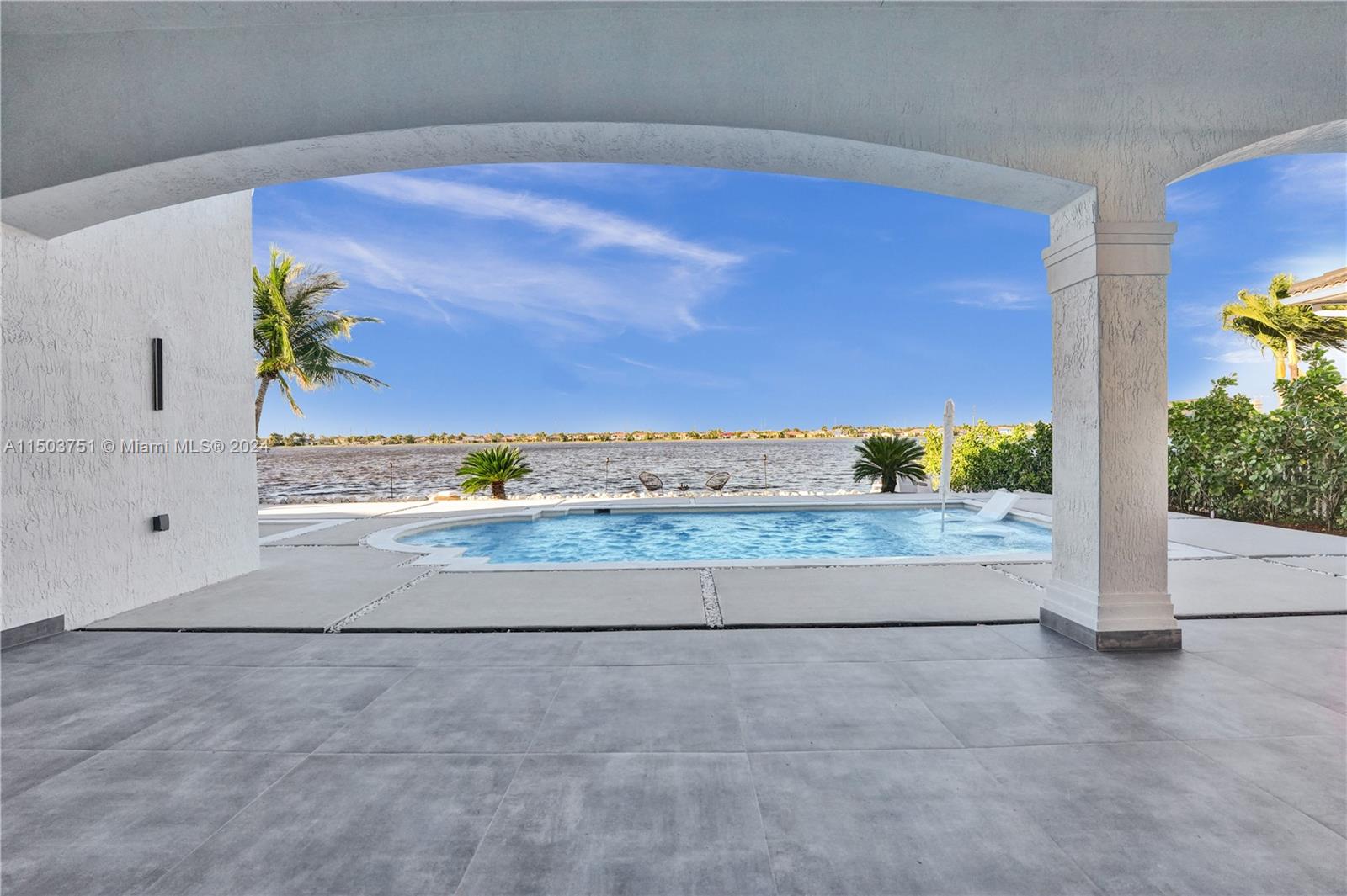 HARBOUR LAKES ESTATES - Residential