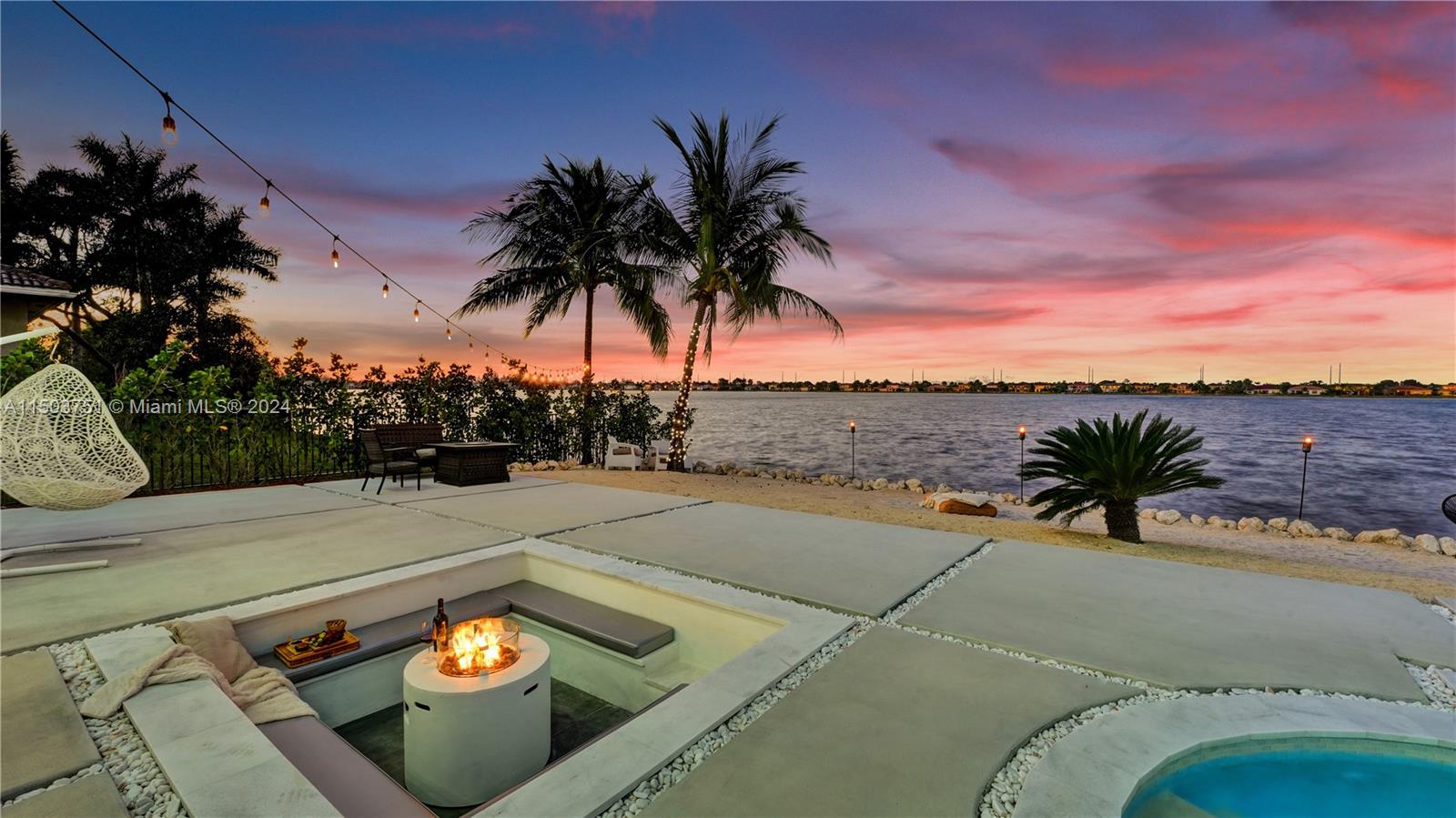 HARBOUR LAKES ESTATES - Residential