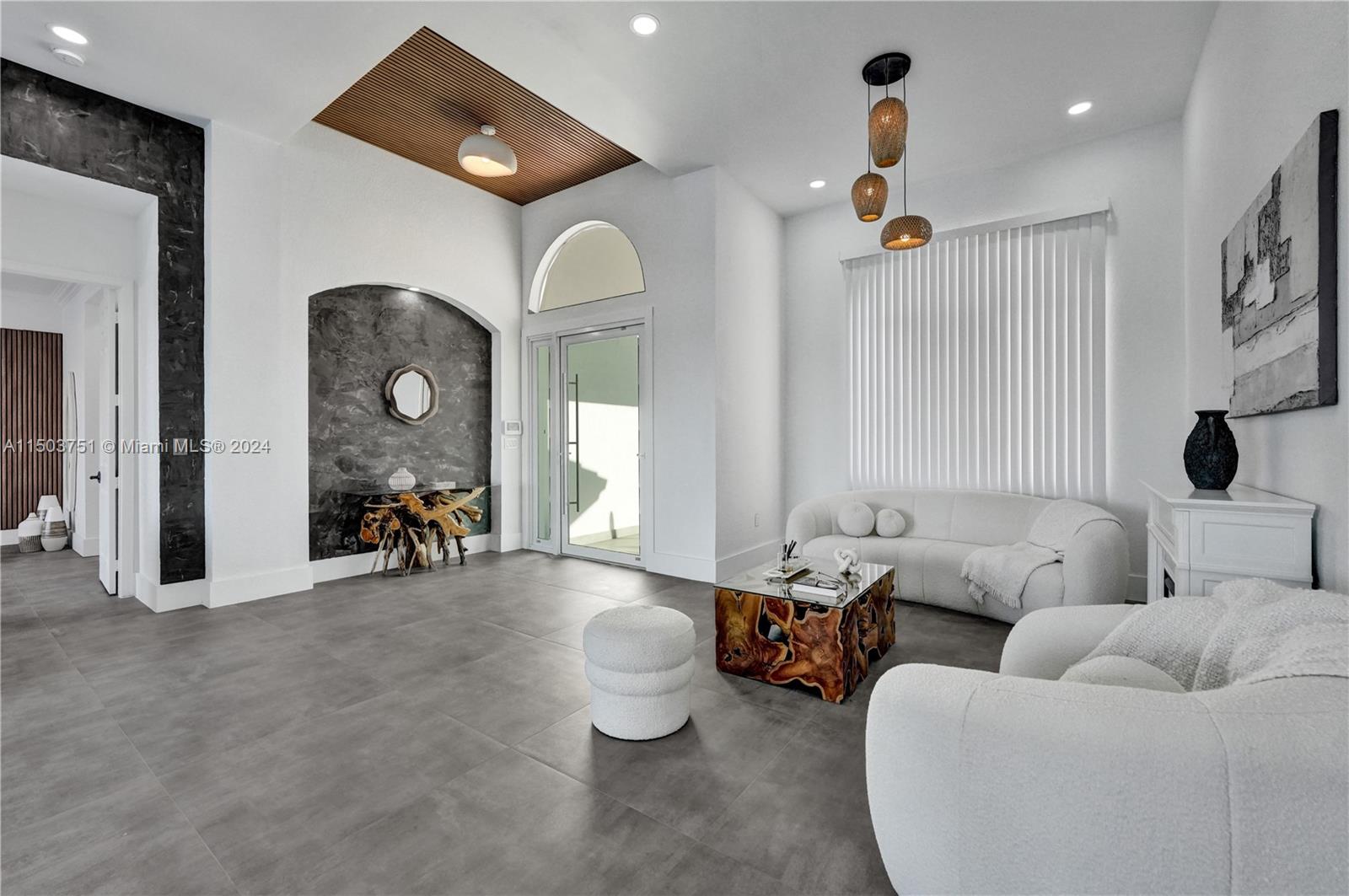 HARBOUR LAKES ESTATES - Residential