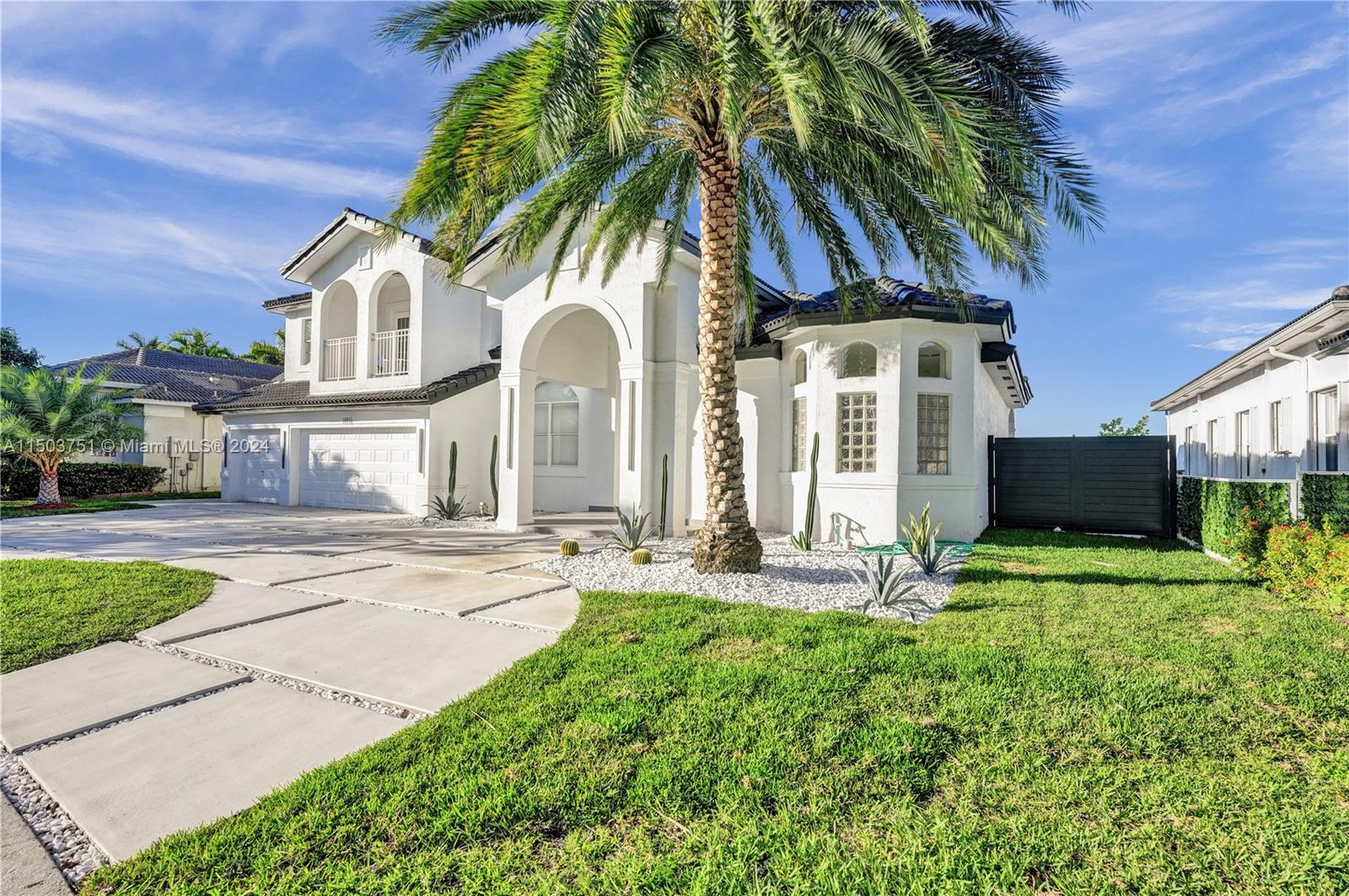 HARBOUR LAKES ESTATES - Residential