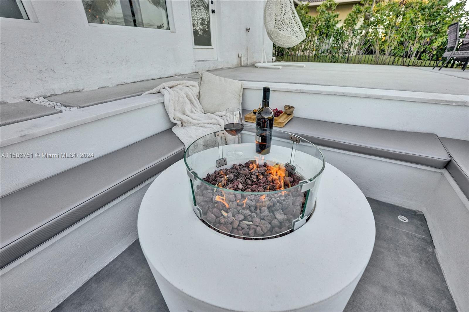 HARBOUR LAKES ESTATES - Residential