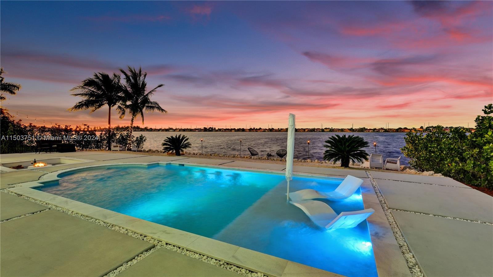 HARBOUR LAKES ESTATES - Residential