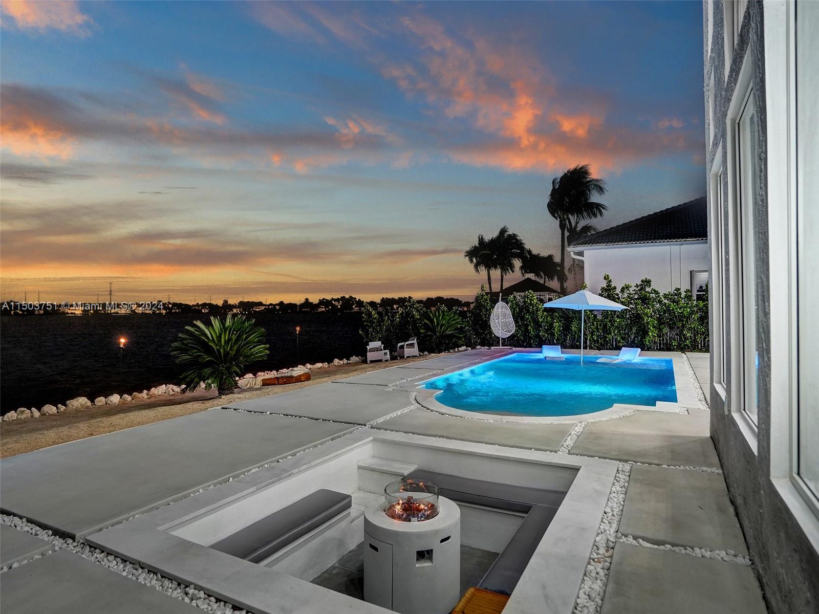 HARBOUR LAKES ESTATES - Residential