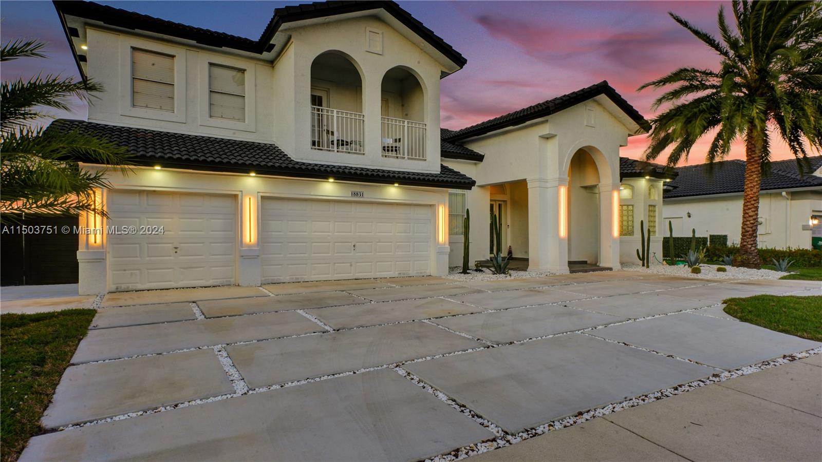 HARBOUR LAKES ESTATES - Residential