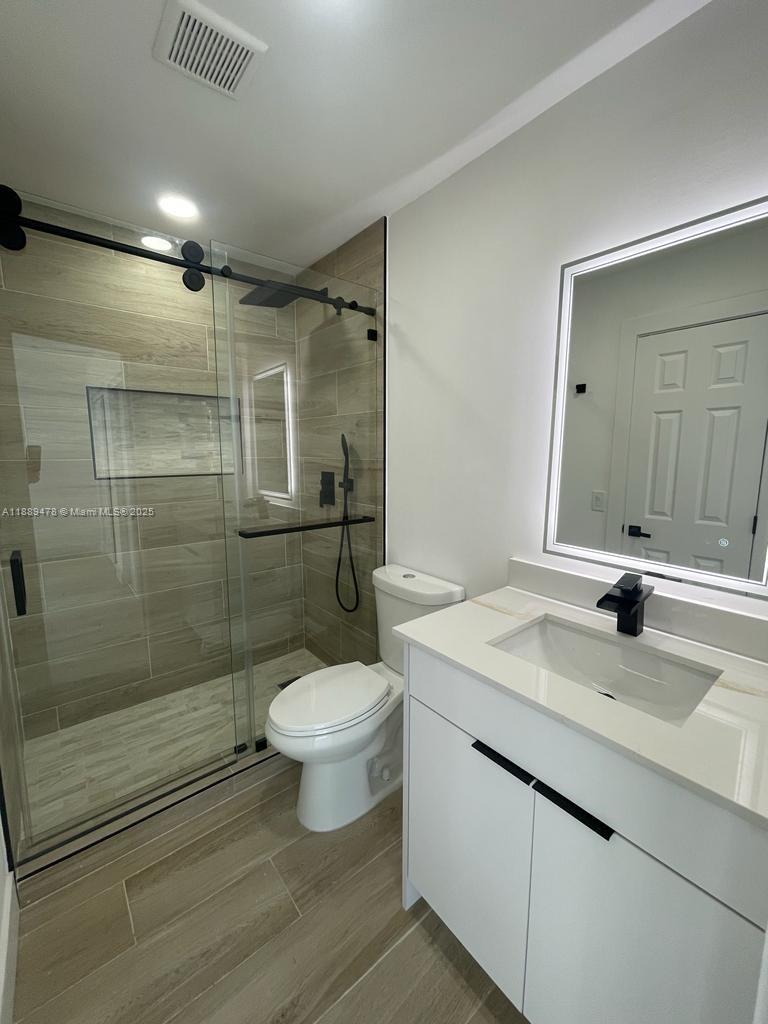 LOCH LOMOND SEC 3 - Residential Lease