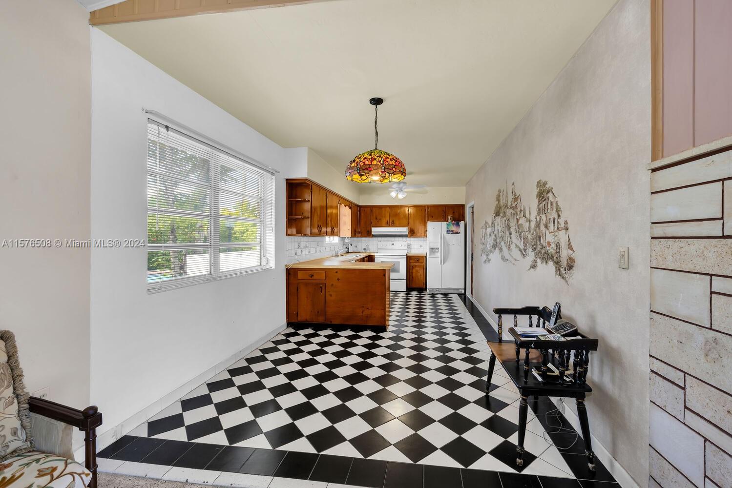 SOUTHLAND HOMES PK AMENDE - Residential Lease