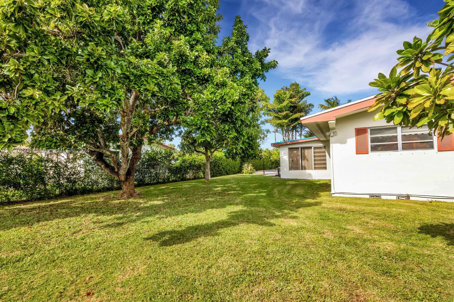 SOUTHLAND HOMES PK AMENDE - Residential Lease