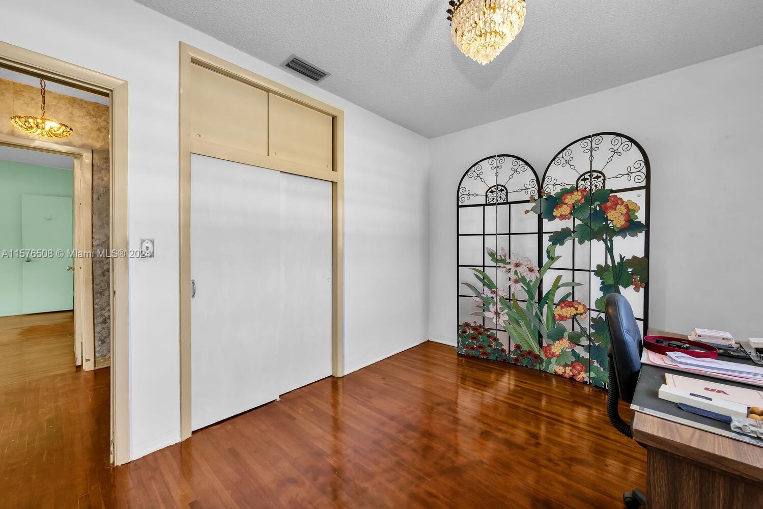 SOUTHLAND HOMES PK AMENDE - Residential Lease