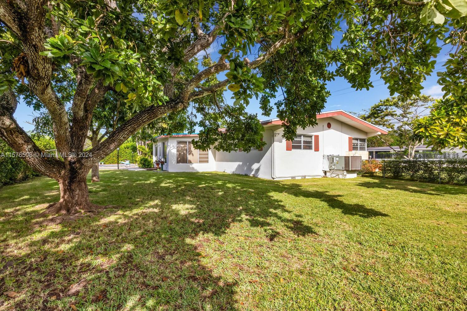 SOUTHLAND HOMES PK AMENDE - Residential Lease