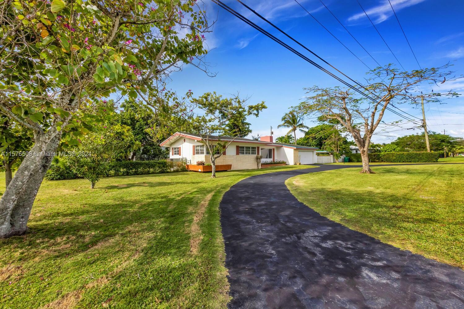 SOUTHLAND HOMES PK AMENDE - Residential Lease