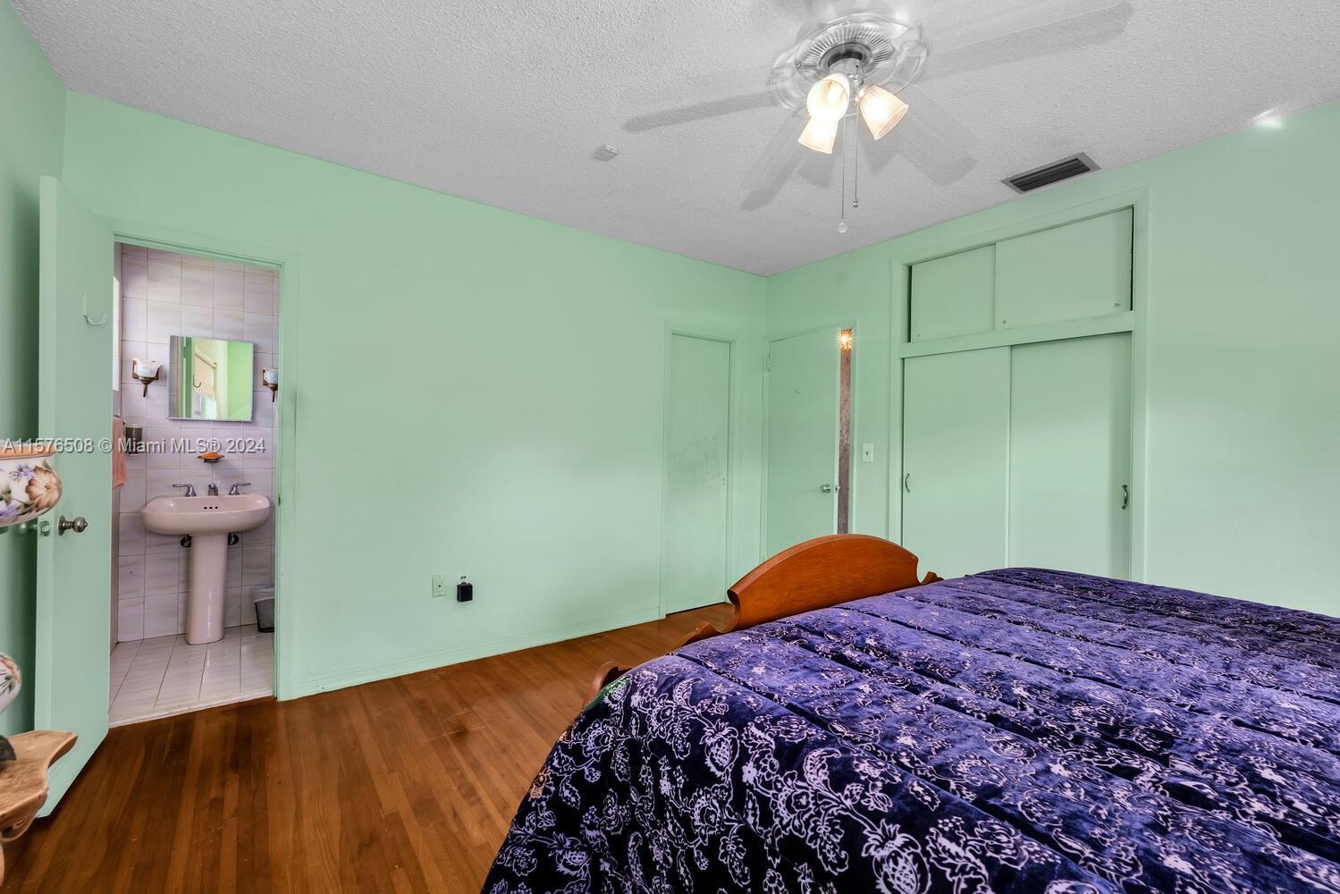 SOUTHLAND HOMES PK AMENDE - Residential Lease