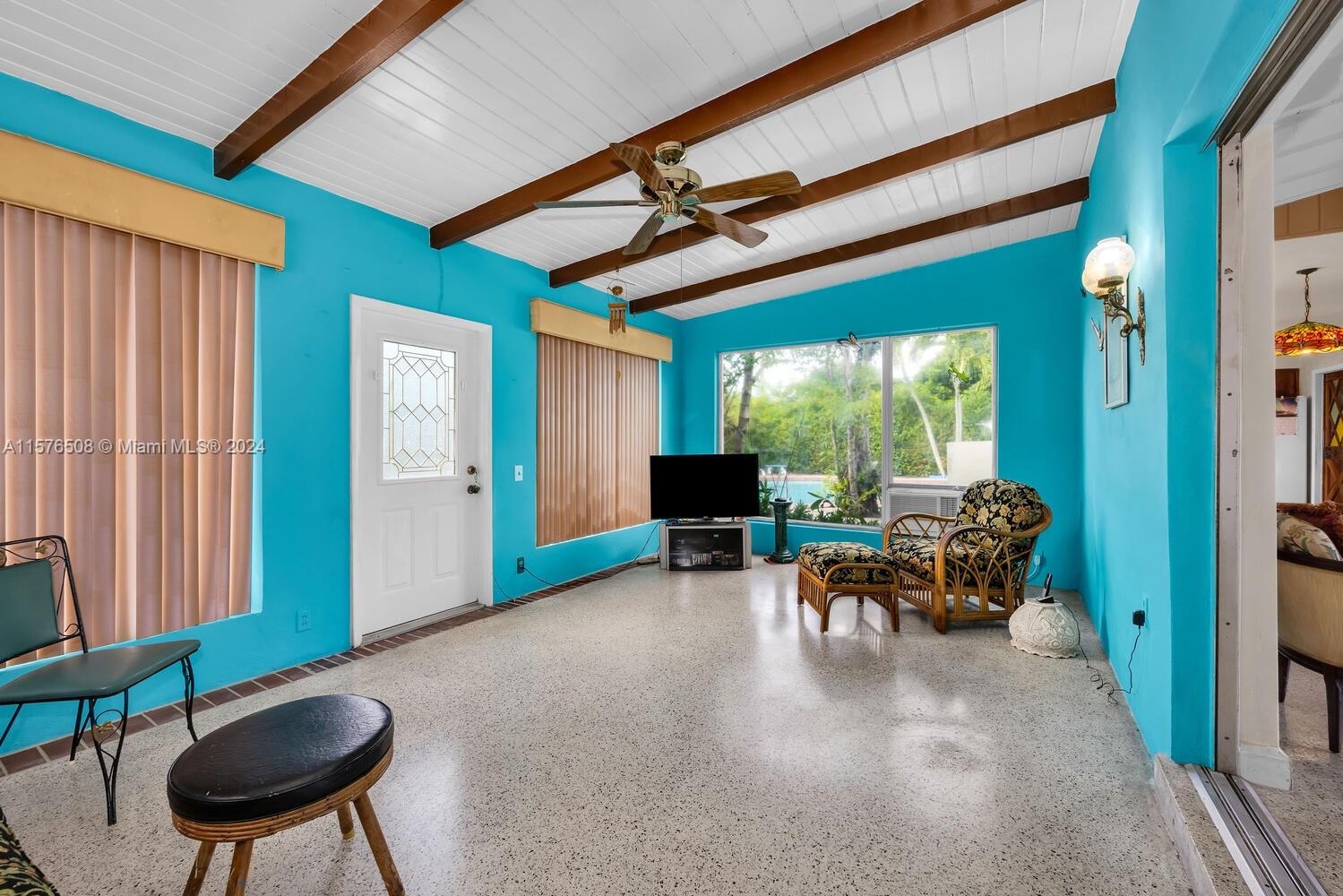 SOUTHLAND HOMES PK AMENDE - Residential Lease