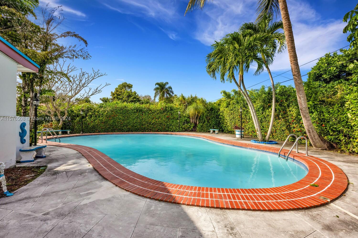 SOUTHLAND HOMES PK AMENDE - Residential Lease