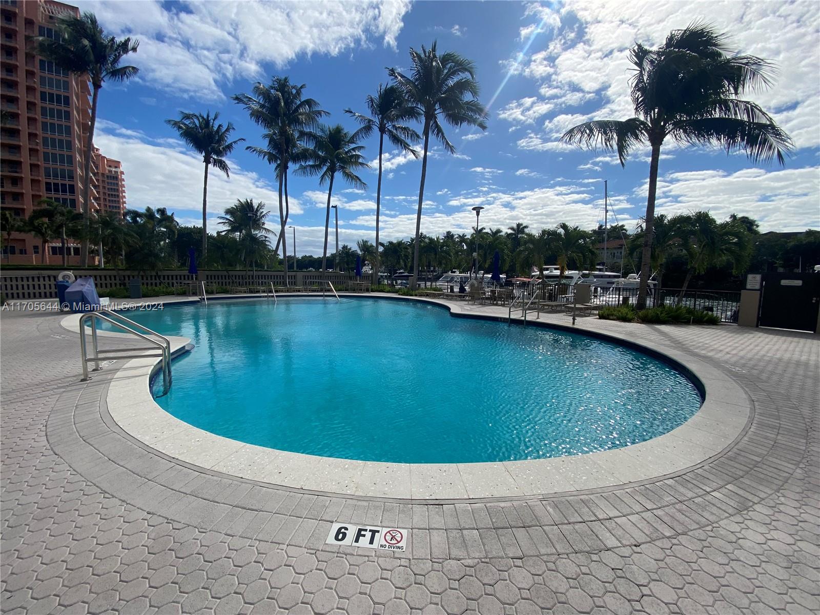 GABLES WATERWAY TOWERS CO - Residential