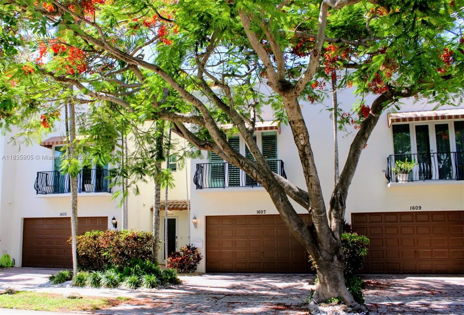 Live in the heart of Victoria Park! This 3-bed, 3.5-bath tri-level townhome offers two spacious suites on the 2nd floor, plus a top-floor loft that opens to two private rooftop terraces facing both north & south Fort Lauderdale—perfect for entertaining or peaceful relaxation. Features include a 2-car garage, wood floors, granite counters, stainless steel appliances, laundry room, and a lush garden patio with pool access. Walk to Las Olas, Downtown & beaches. Rapid approval—move-in ready!