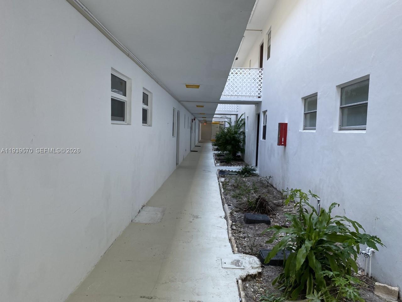 MARGATE VILLAGE PH I COND - Residential