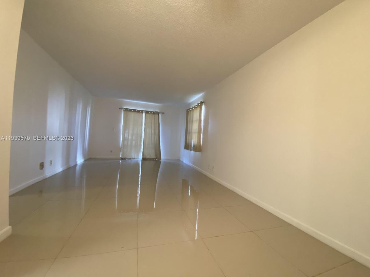 MARGATE VILLAGE PH I COND - Residential