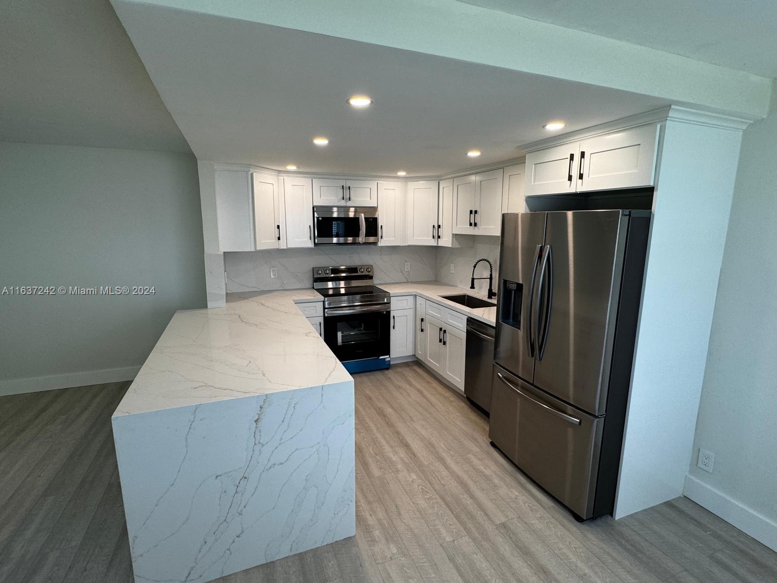 KINGS POINT BRITTANY COND - Residential Lease