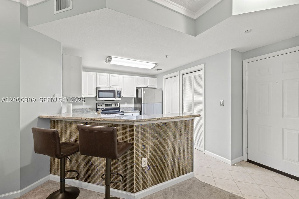 5060 Fairways Cir F101