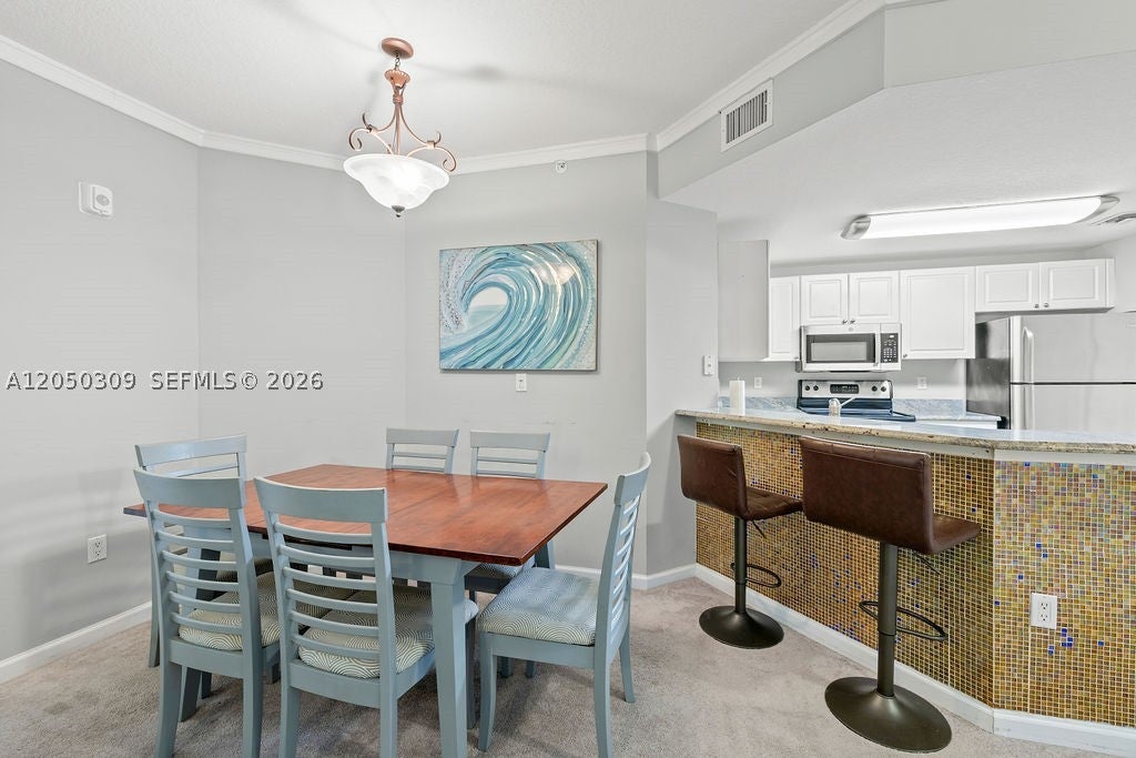 5060 Fairways Cir F101