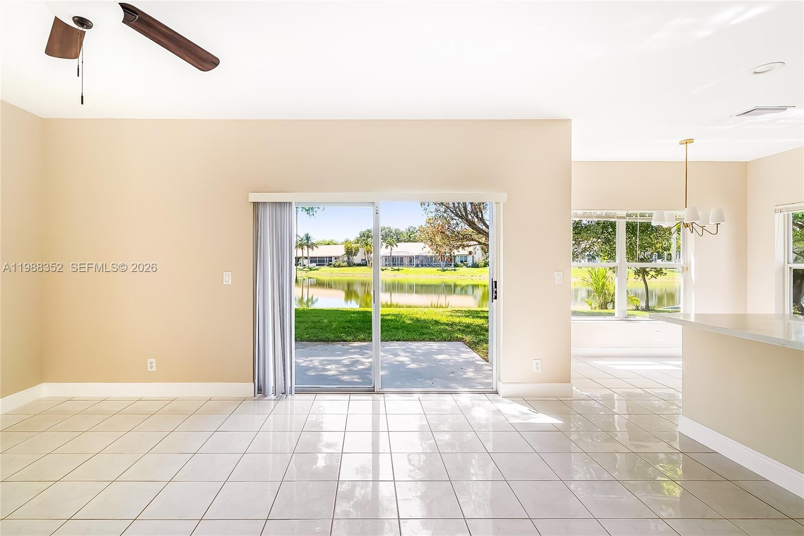 Lake CHARLESTON SHORES - Residential