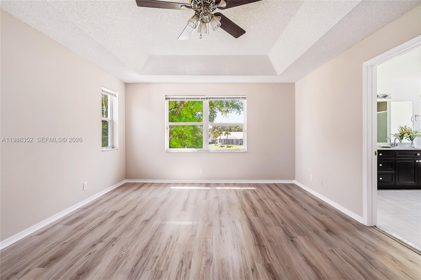 Lake CHARLESTON SHORES - Residential