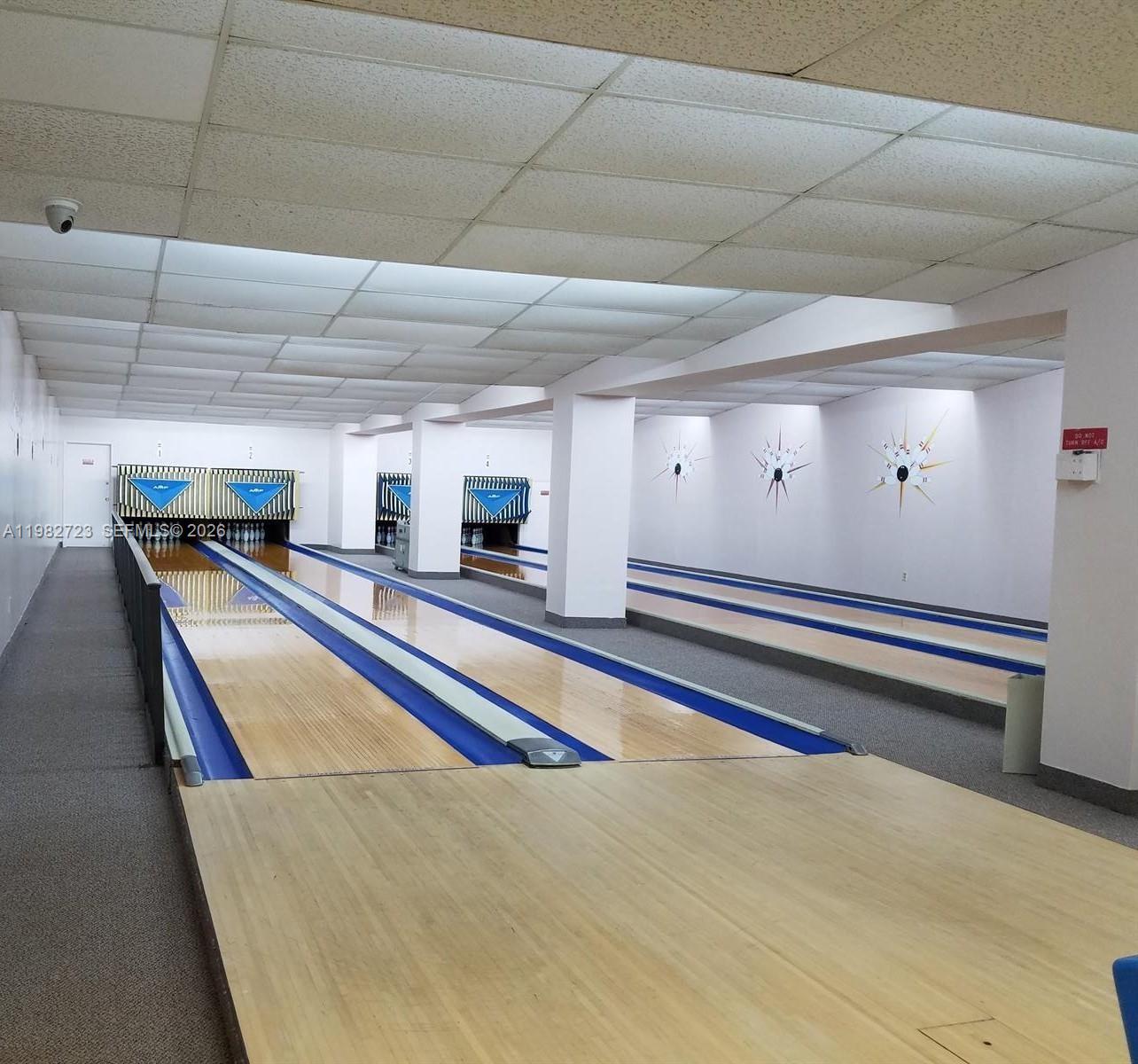 CONDOMINIUM 5 OF ENVIRON - Residential