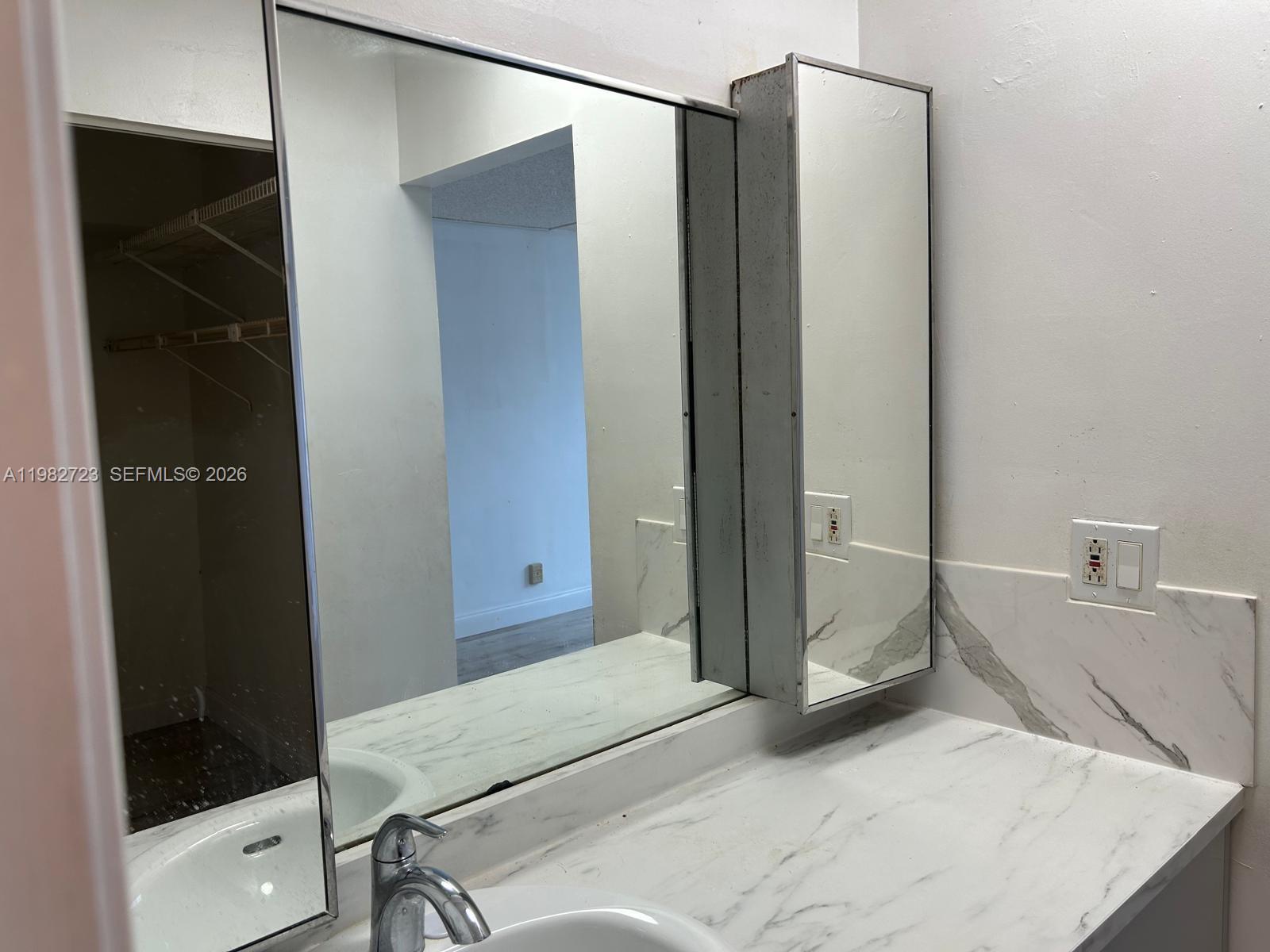 CONDOMINIUM 5 OF ENVIRON - Residential