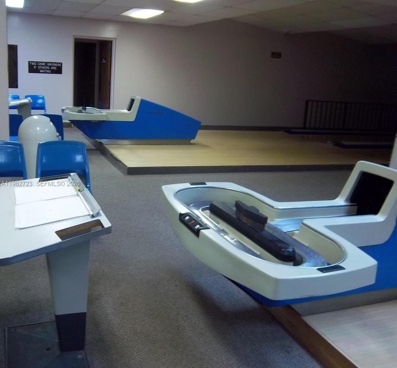 CONDOMINIUM 5 OF ENVIRON - Residential