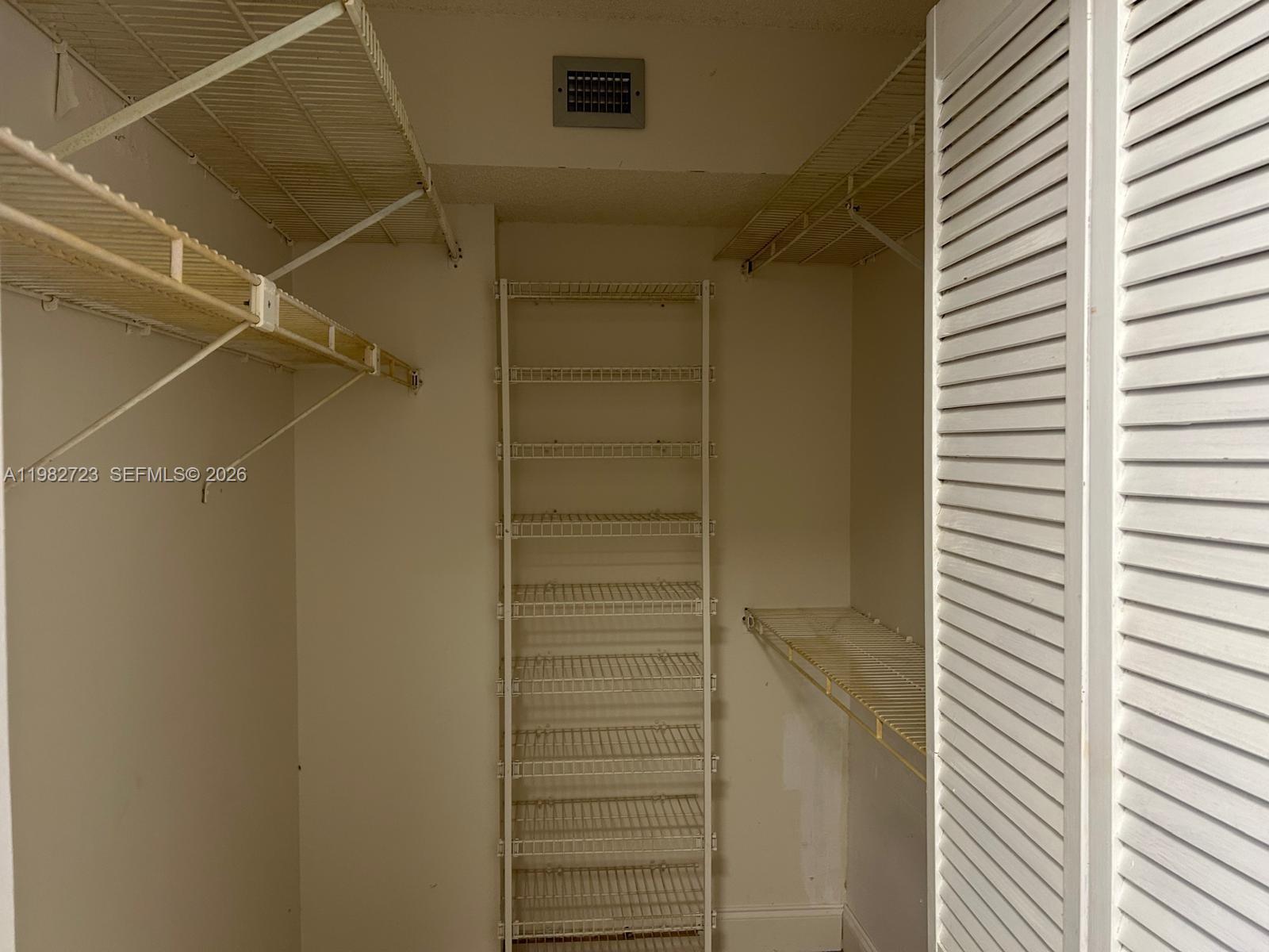 CONDOMINIUM 5 OF ENVIRON - Residential