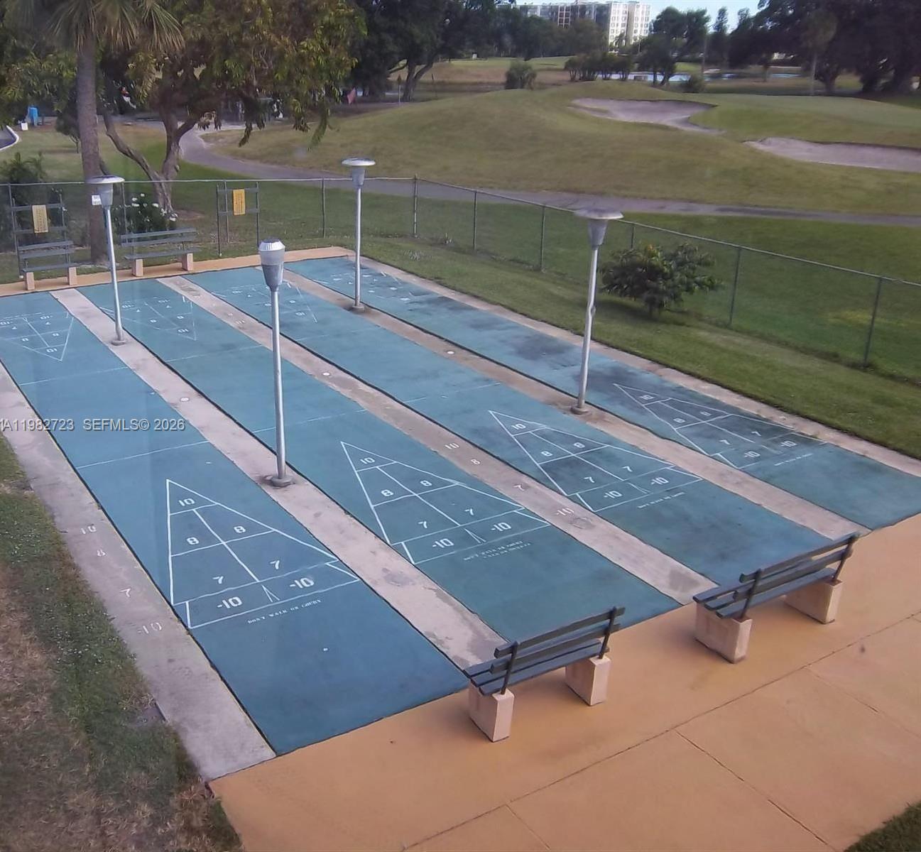 CONDOMINIUM 5 OF ENVIRON - Residential