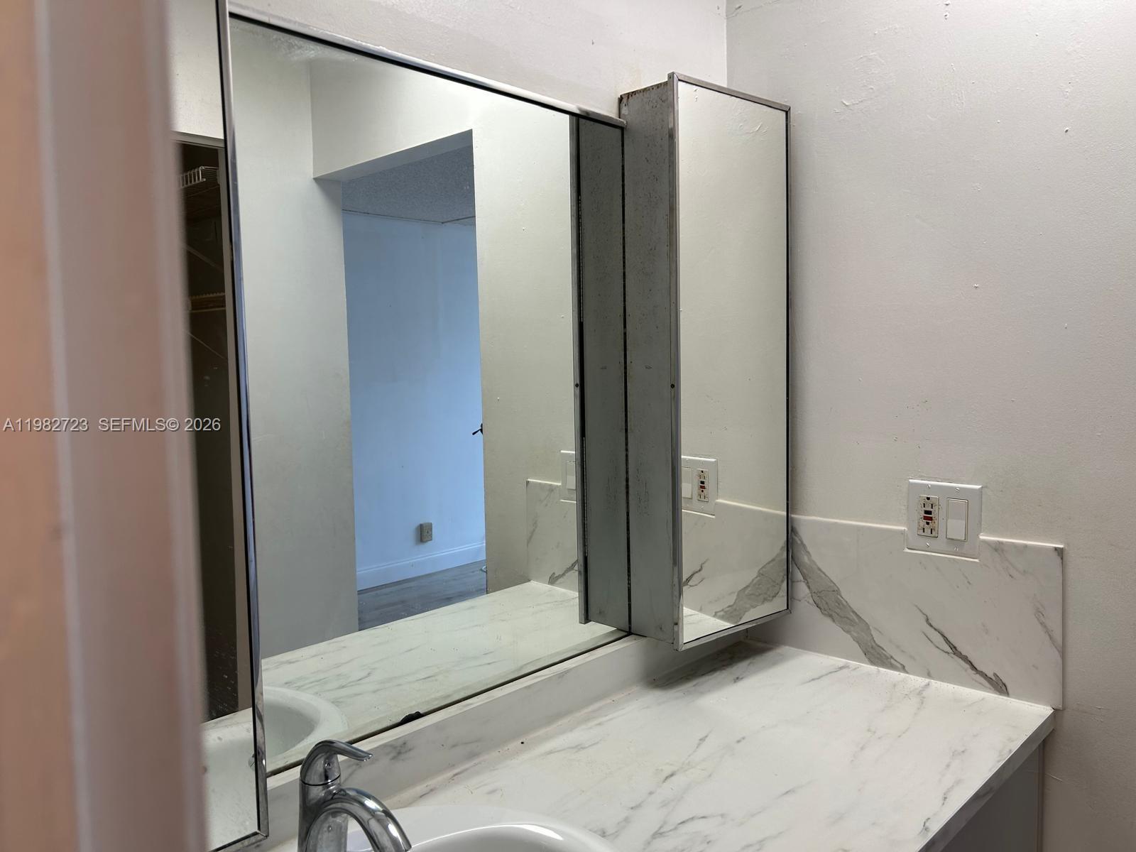 CONDOMINIUM 5 OF ENVIRON - Residential