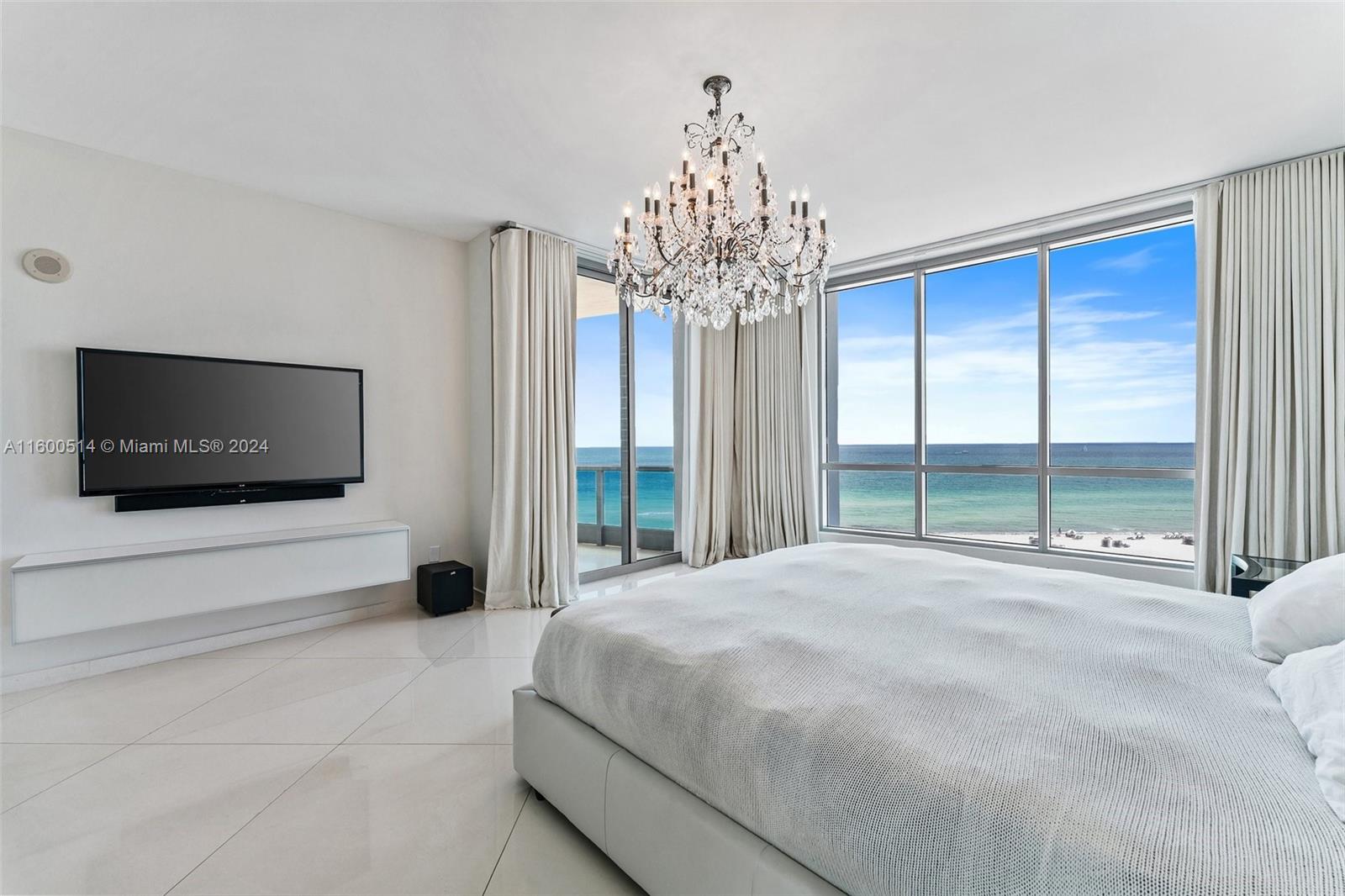 THE RESIDENCES AT THE BAT - Residential