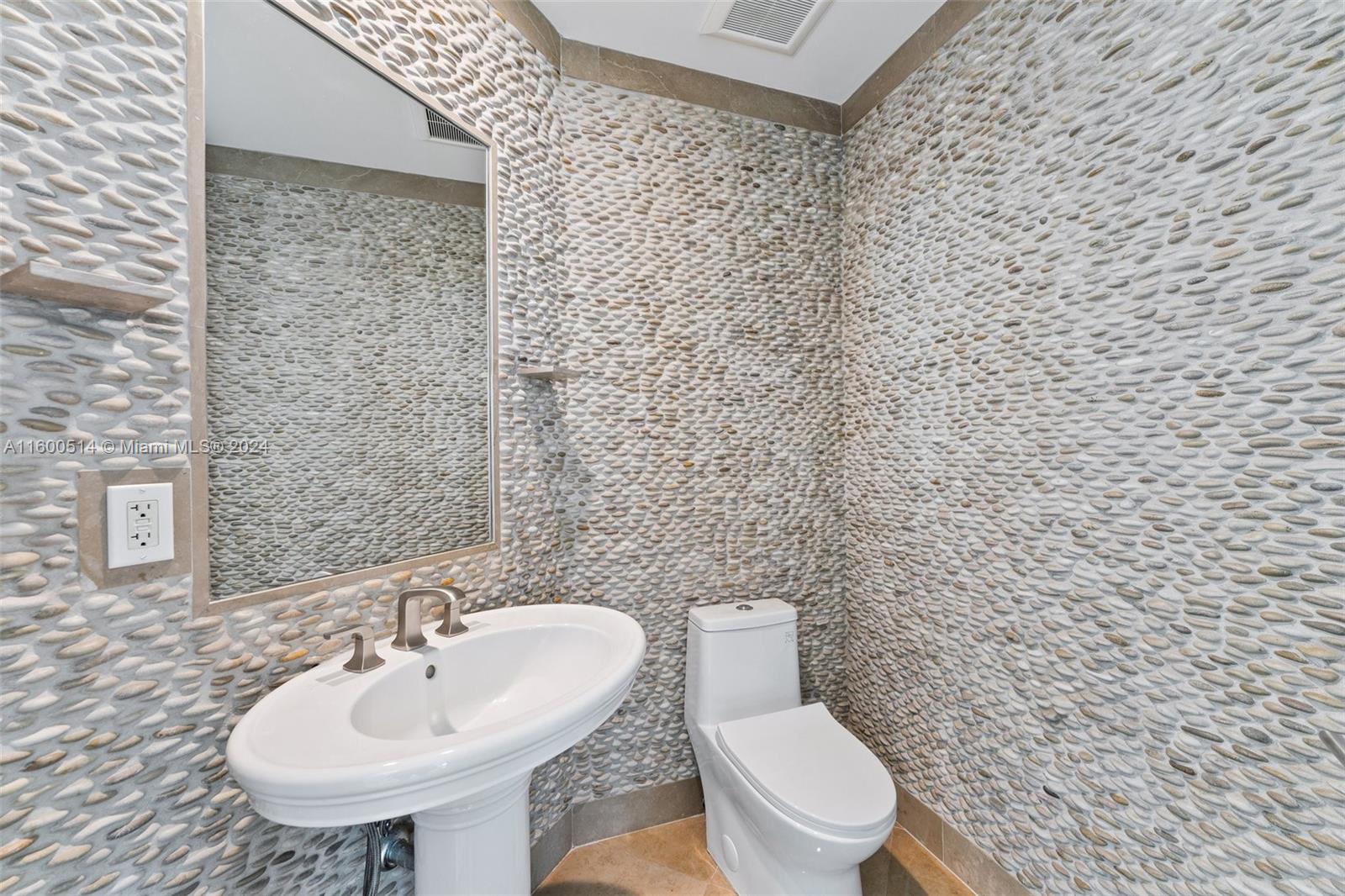 THE RESIDENCES AT THE BAT - Residential