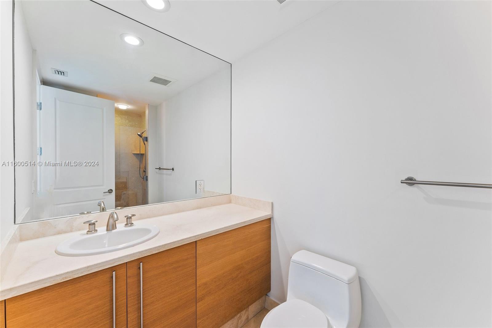 THE RESIDENCES AT THE BAT - Residential