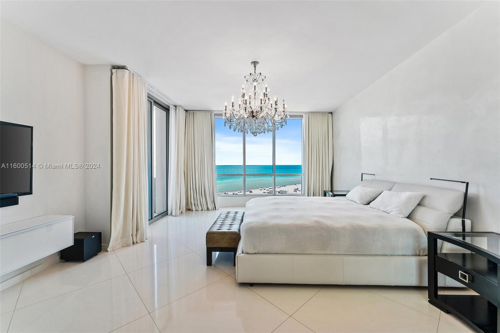 THE RESIDENCES AT THE BAT - Residential