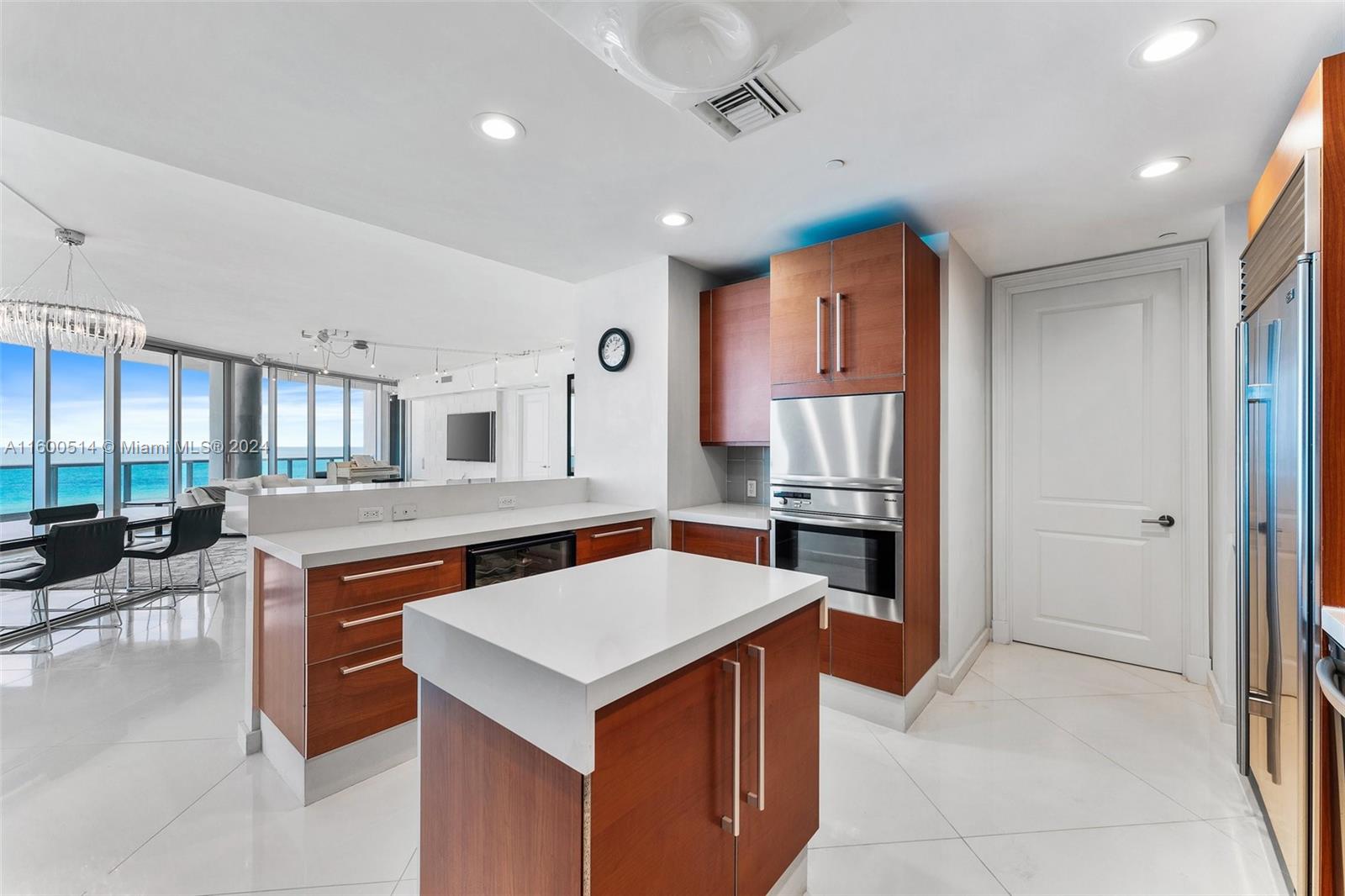 THE RESIDENCES AT THE BAT - Residential