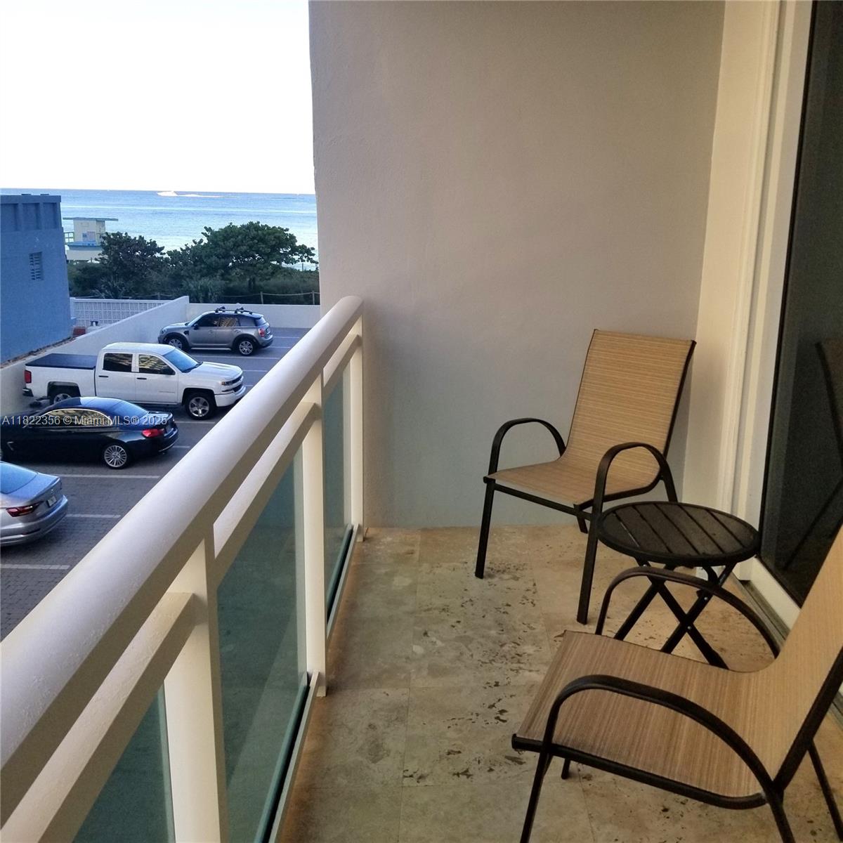 THE COLLINS CONDO - Residential Lease