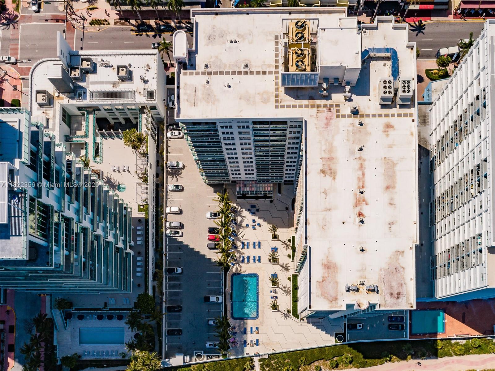 THE COLLINS CONDO - Residential Lease