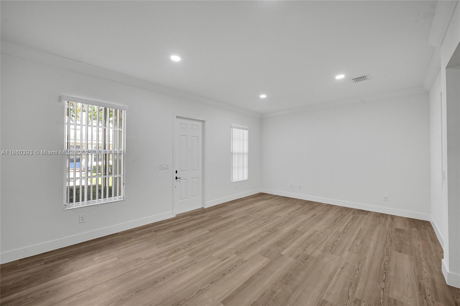 8305 NW 8th Ter