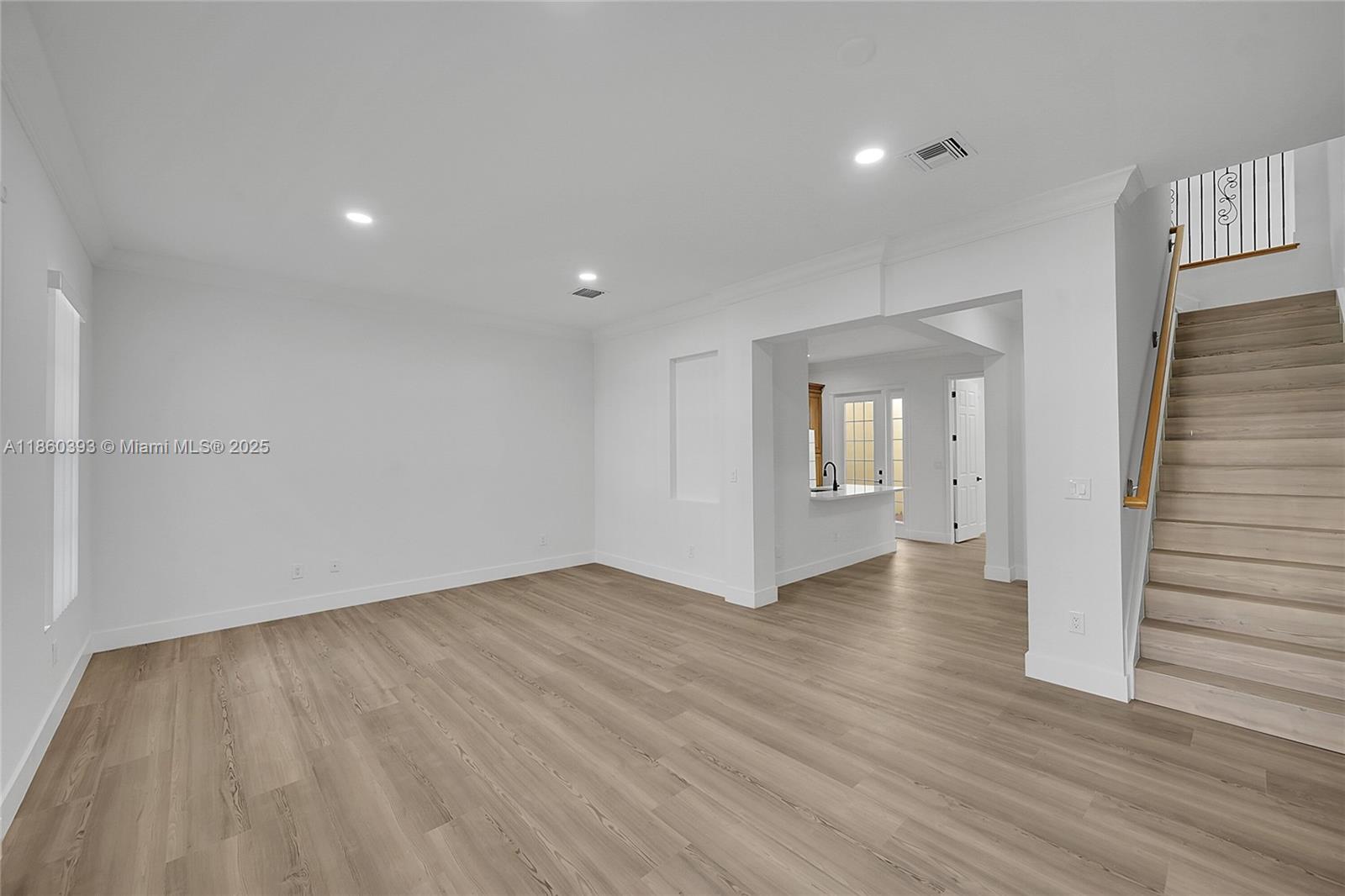 8305 NW 8th Ter