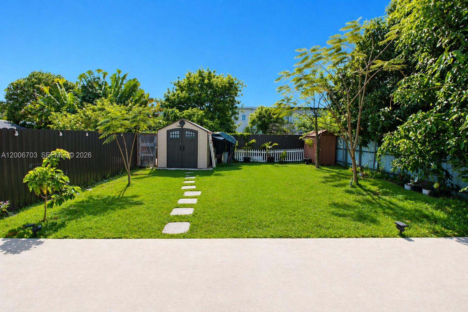 VITRAN AT NARANJA ESTATES - Residential