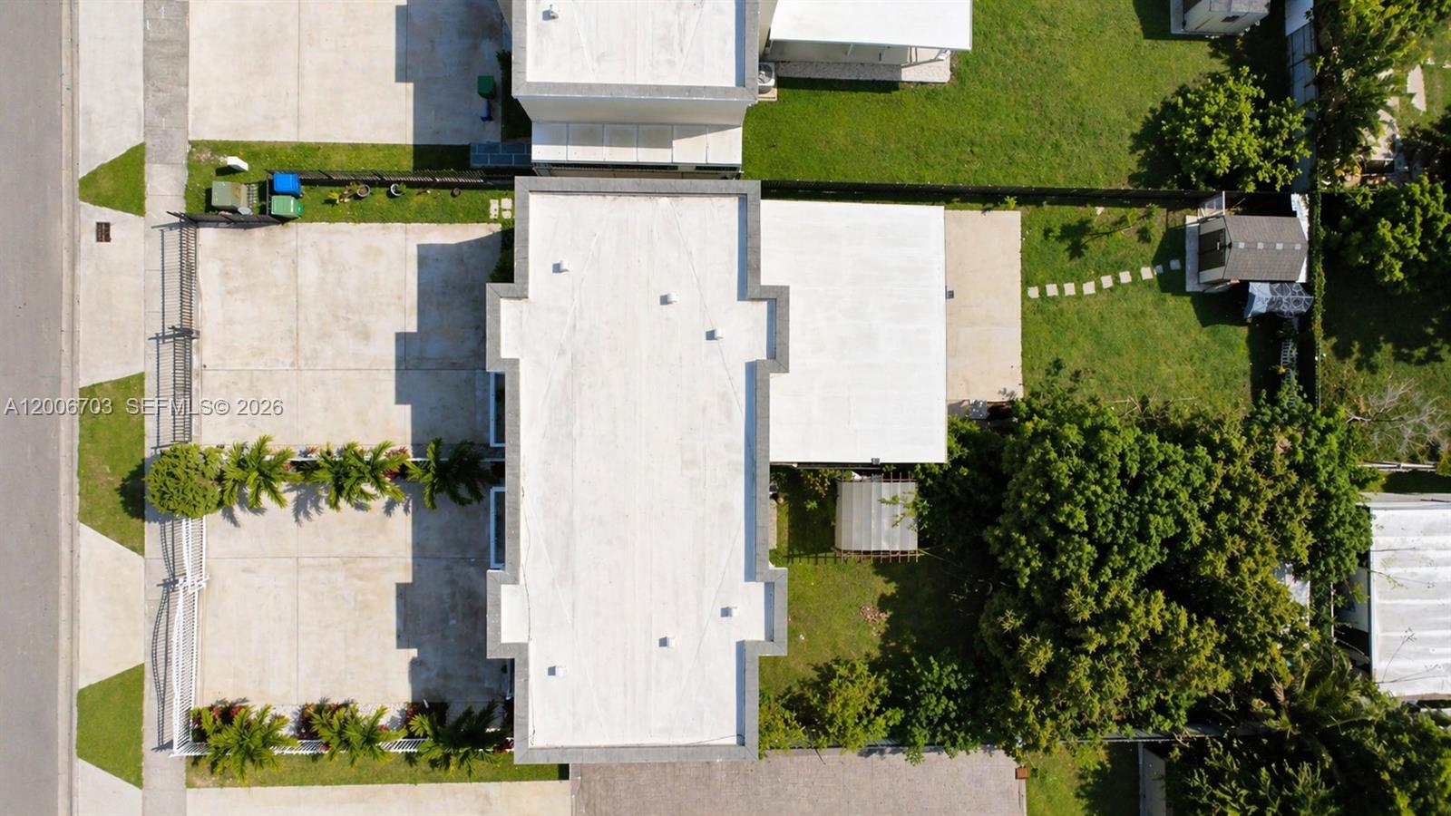 VITRAN AT NARANJA ESTATES - Residential