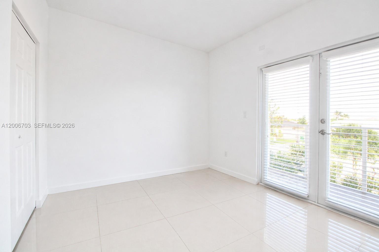 VITRAN AT NARANJA ESTATES - Residential