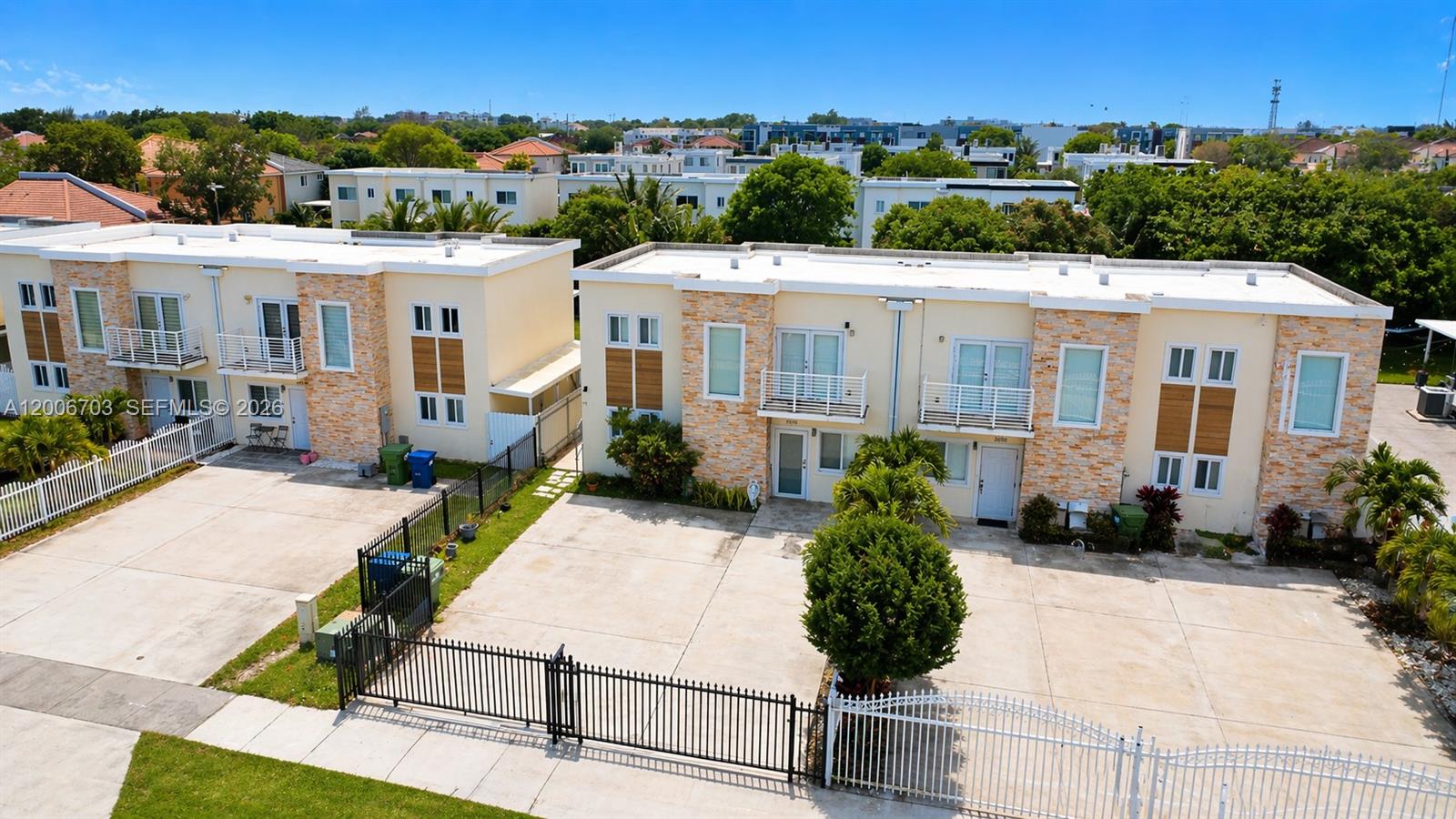 VITRAN AT NARANJA ESTATES - Residential