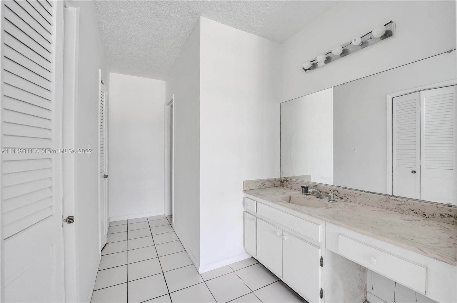 HILLCREST EAST 22 - Residential