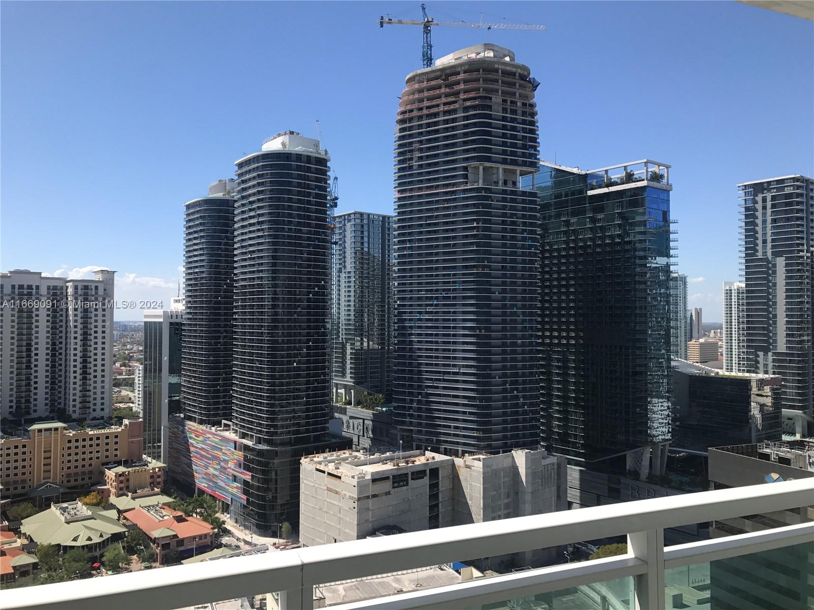 THE PLAZA 901 BRICKELL CO - Residential