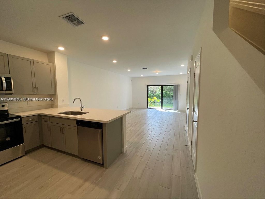 Photo of 188 SE 5th Ct, Deerfield Beach, FL 33441 (MLS # A11986258)