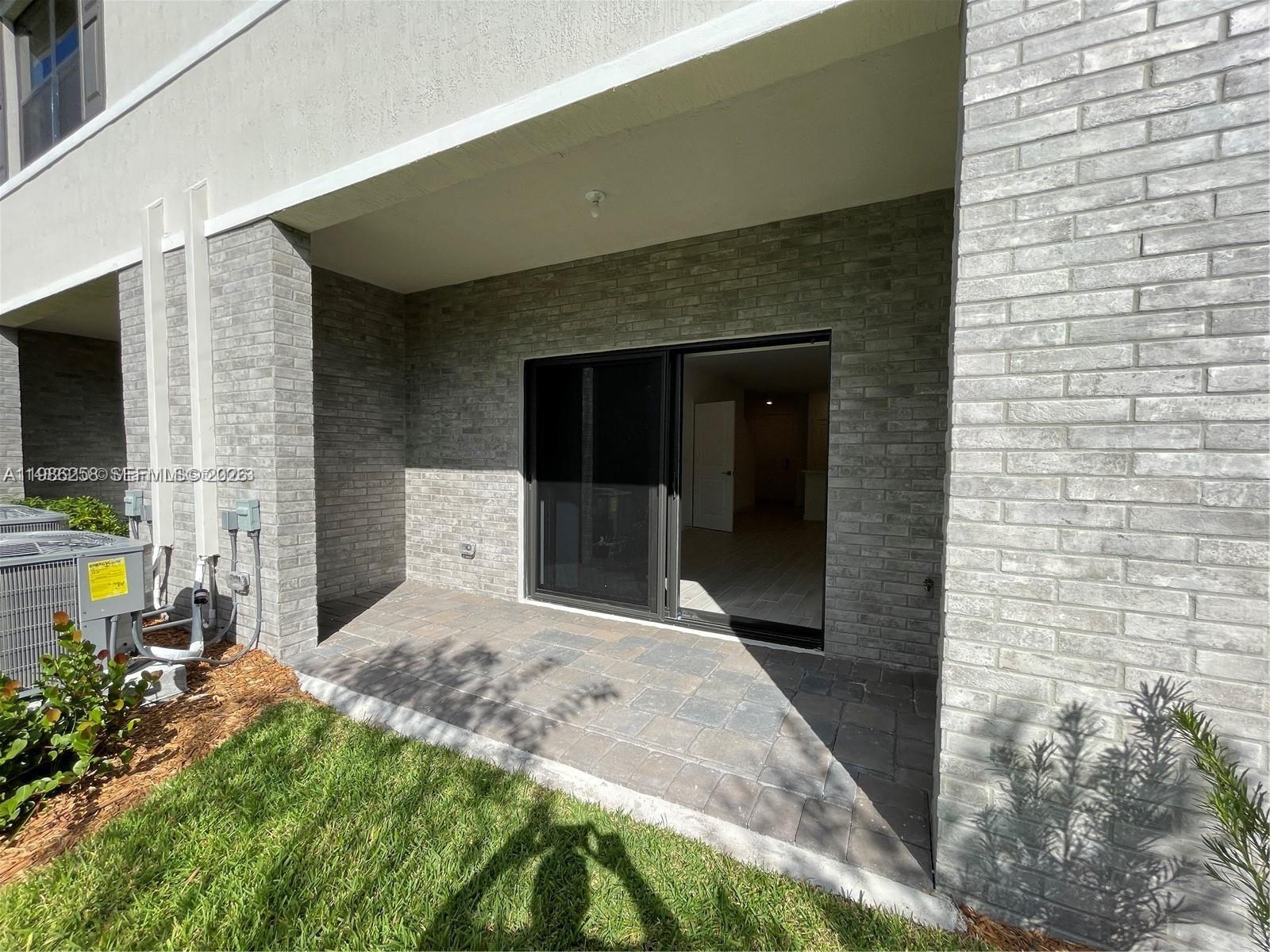 VILLAGE PARK AT DEERFIELD - Residential Lease