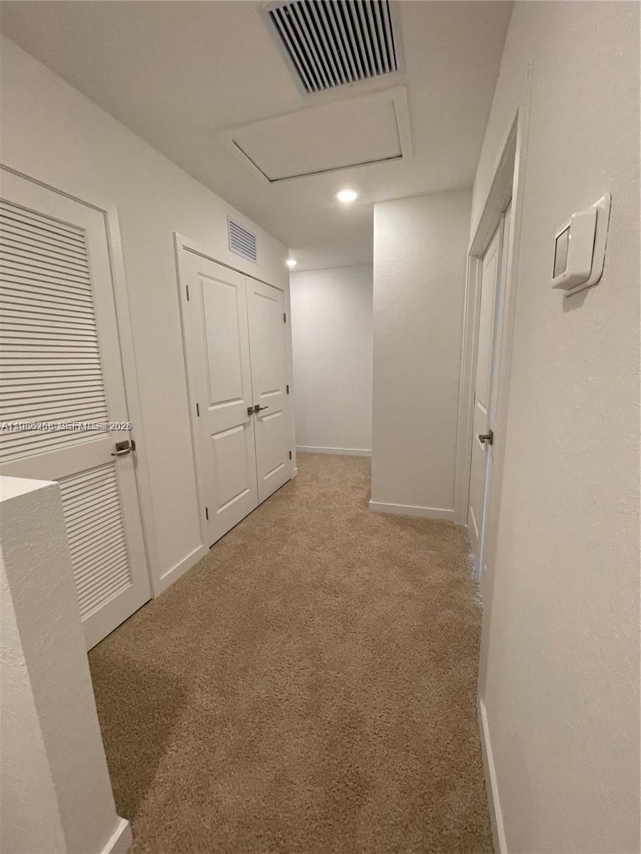 VILLAGE PARK AT DEERFIELD - Residential Lease